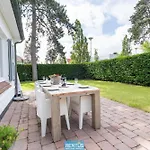 De Mus - House With Enclosed Garden For 9 People نيوبورت