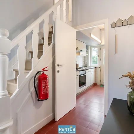 Villa De Mus - House With Enclosed Garden For 9 People *