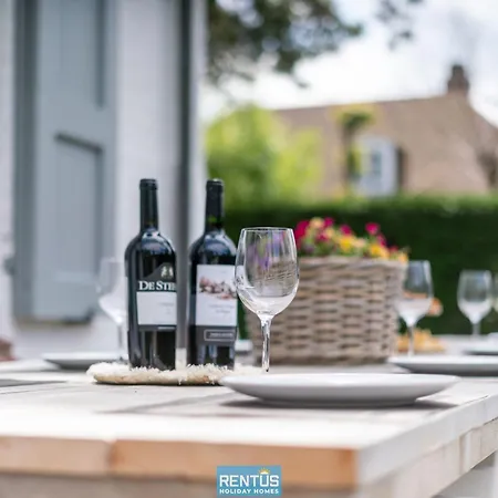 Villa De Mus - House With Enclosed Garden For 9 People