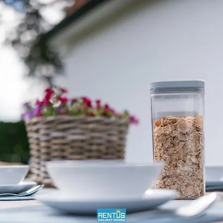 De Mus - House With Enclosed Garden For 9 People Nieuwpoort